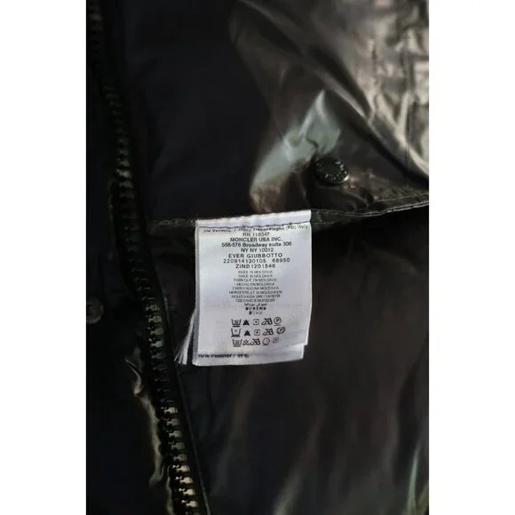$1,790 Moncler Ever Puffer Down Jacket Nylon Black Size 1/Small MINT